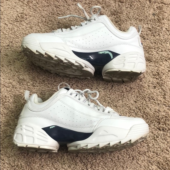 FILA - Picture 3 of 7